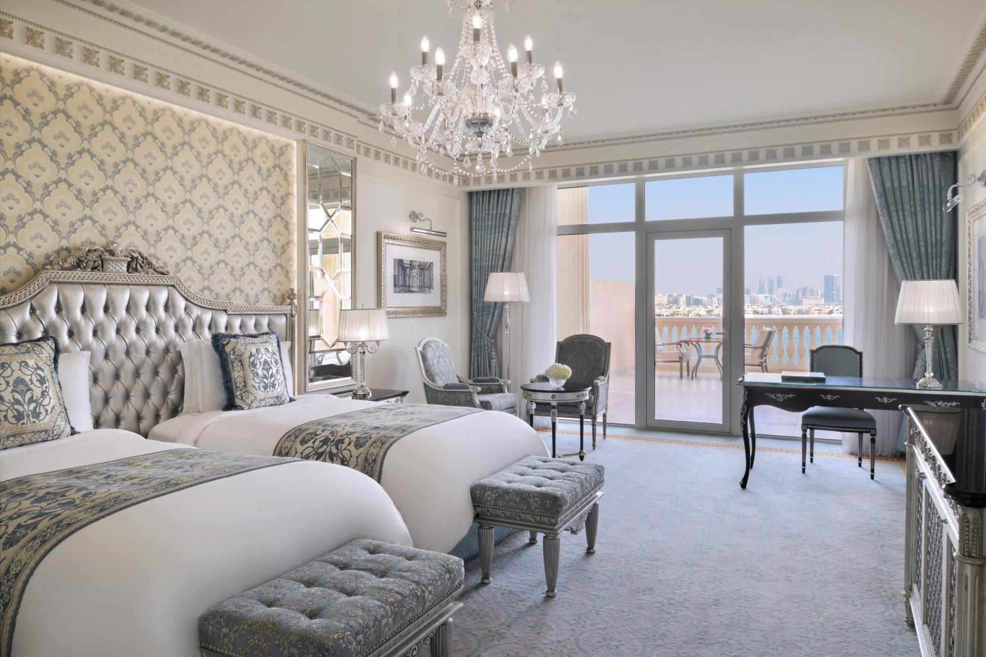 Raffles The Palm 5*